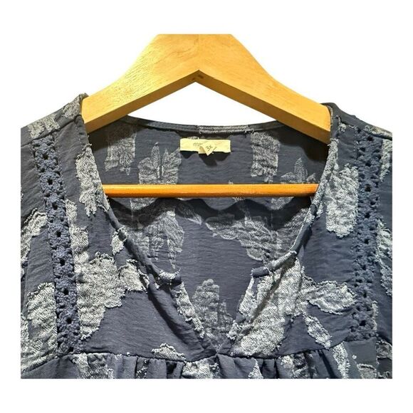 Maurices Blue Floral Peasant Top Size 3X Crochet Career Boho - Picture 4 of 12